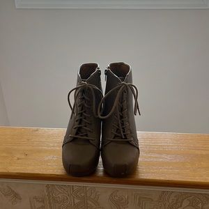 Charlotte Russe Tan heeled booties